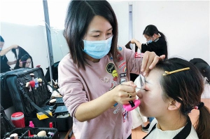 学化妆的基本要求，有些人真的不适合学习！